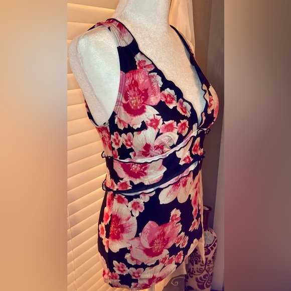 DKNY floral Print Pink Red White navy Scallop-Edge with mesh Tankini Top M EUC - Picture 3 of 16
